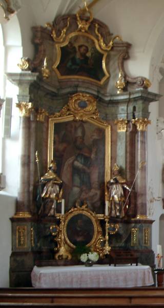 linker Seitenaltar St. Nikolaus