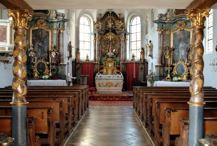 Kirchenraum St. Nikolaus