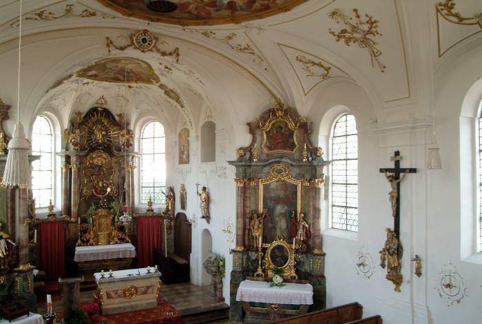 Kirchenraum St. Nikolaus