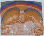 Keramik-Engel in großer Ansicht